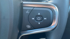 Volvo XC40 2.0 B4P Ultra Dark 5dr Auto Petrol Estate